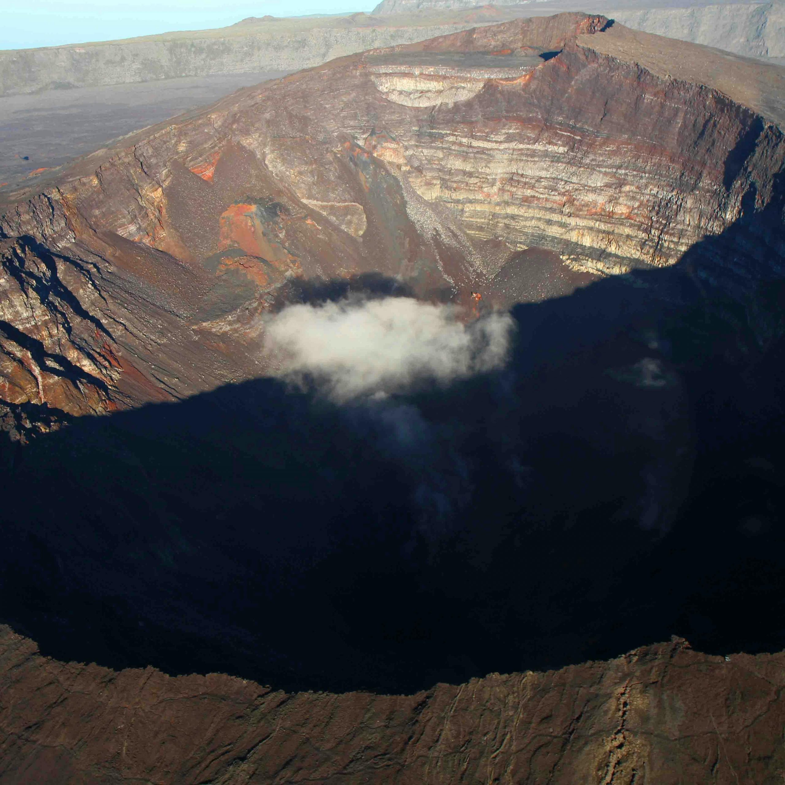 4.deň 			VULKÁN PITON DE LA FOURNAISE a DAŽĎOVÝ PRALES	, RÉUNION